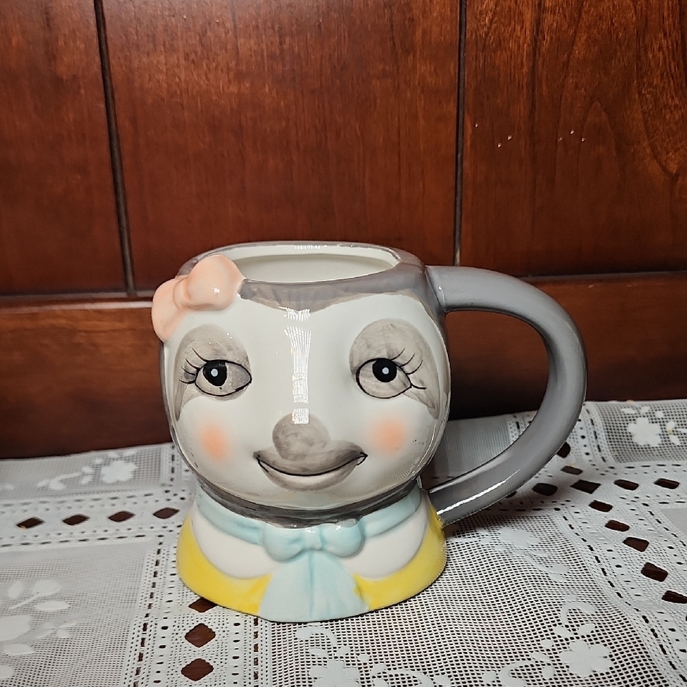 Room Essentials Gray and Yellow Mug